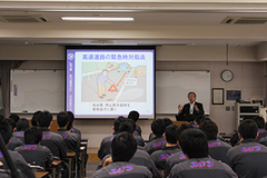 道路の安全を守ろう【JAF　交通安全講話】