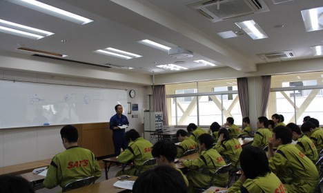 研削砥石講習中です