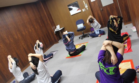 女子学生対象【ヨガ講習】