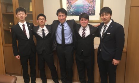 卒業生が頑張ってました！