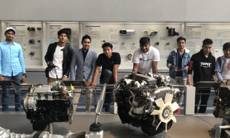 親睦を兼ねて研修