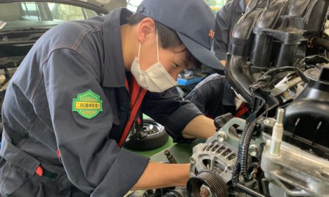 エンジンの脱着