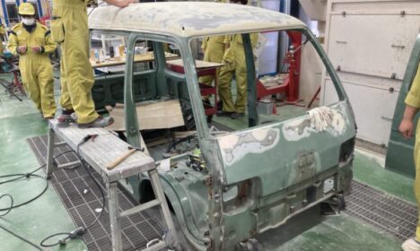 カスタムカー製作　３