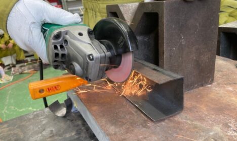 カスタムカー製作　７