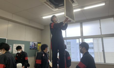 学生は今日で終業です！