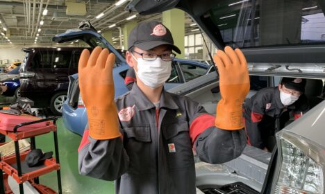 電気自動車・ハイブリッド実習