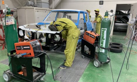 カスタムカー制作スタート